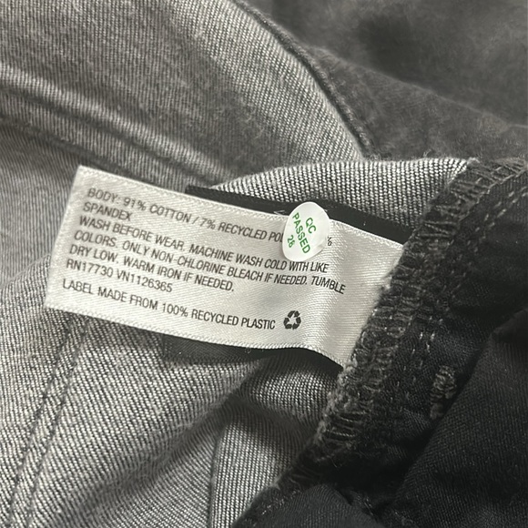 ⭐️NWT Women's Plus Size Jeans - Picture 5 of 5